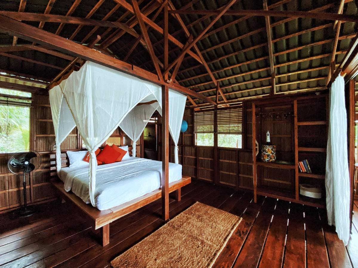 Raja Ampat Eco Lodge Tapokreng Exteriör bild