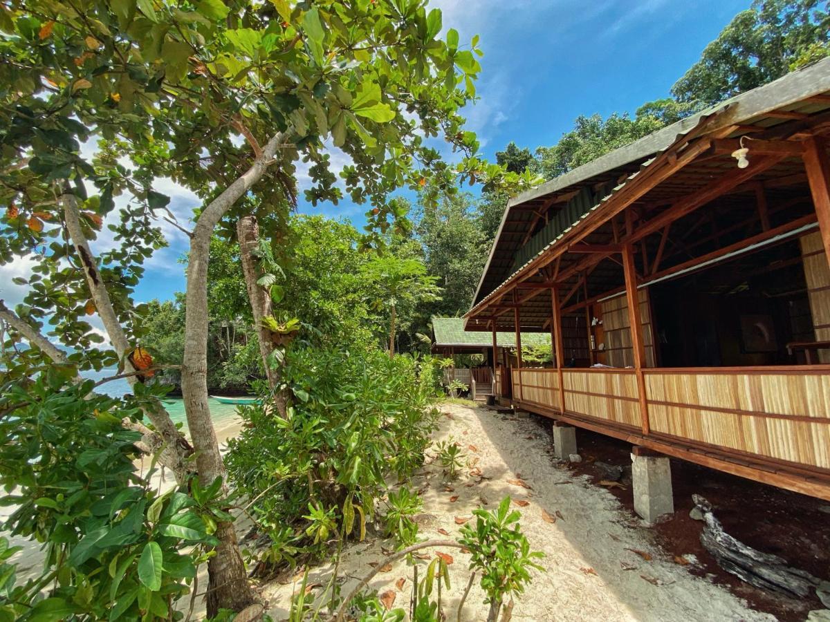 Raja Ampat Eco Lodge Tapokreng Exteriör bild